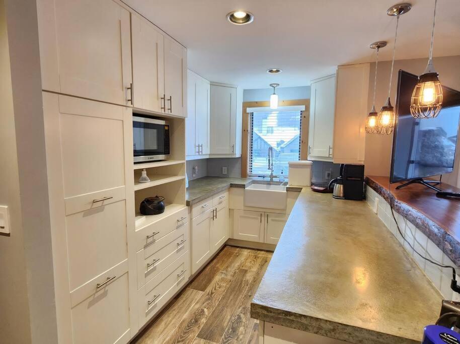 Chalet White Mountain Vista!